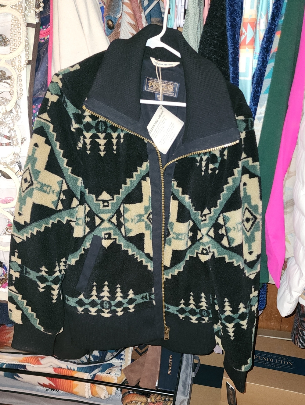 Pendleton Black & Green Geometric Zip-Up Jacket